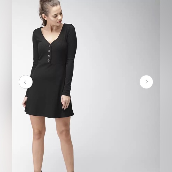 Forever 21 Black Long Sleeve V Neck Mini Dress. Size M. - Picture 5 of 8